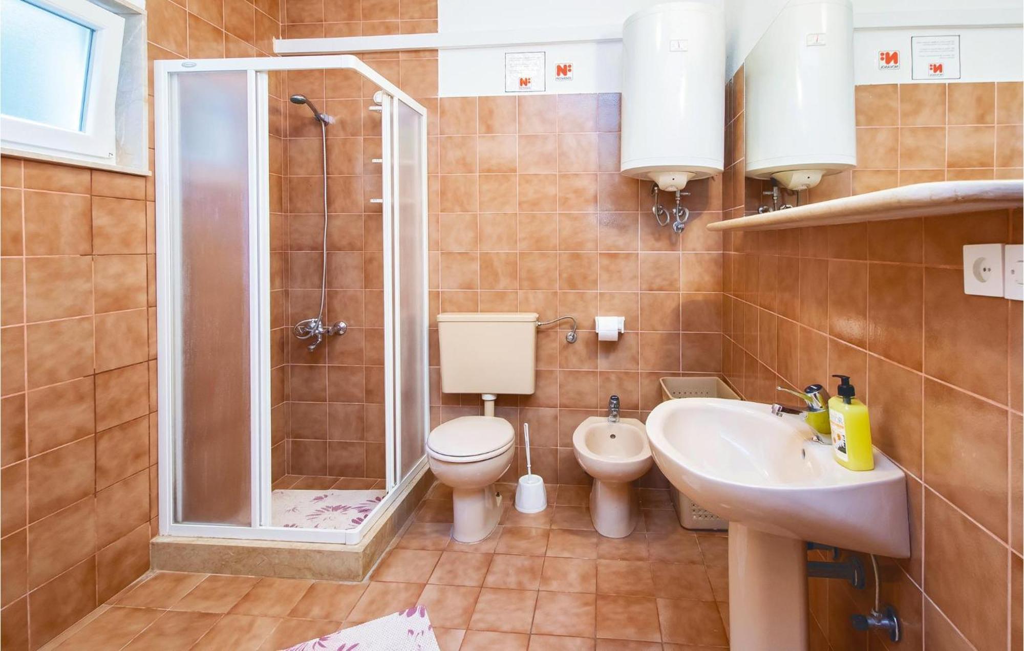 Beautiful Home In Pucisca With Wifi Exterior foto